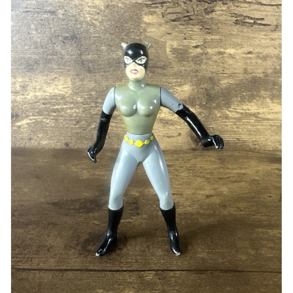 Vintage 1993 Kenner Catwoman Figure DC Batman The Animated Series 3.5" Toy
